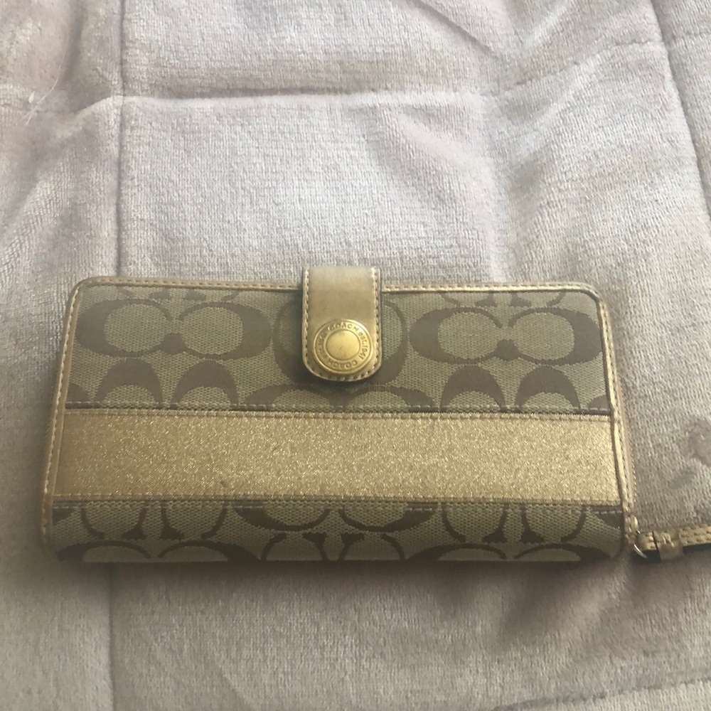 Coach wallet